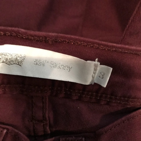 NWOT Maroon Levi's - Picture 2 of 3